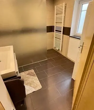 Apartment Shine